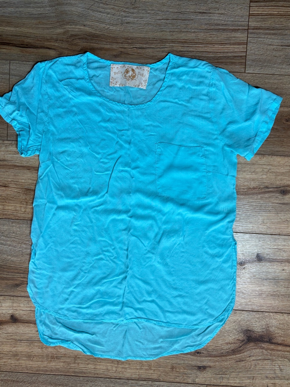 Bella Dahl lightweight short sleeve relaxed top - Picture 2 of 9